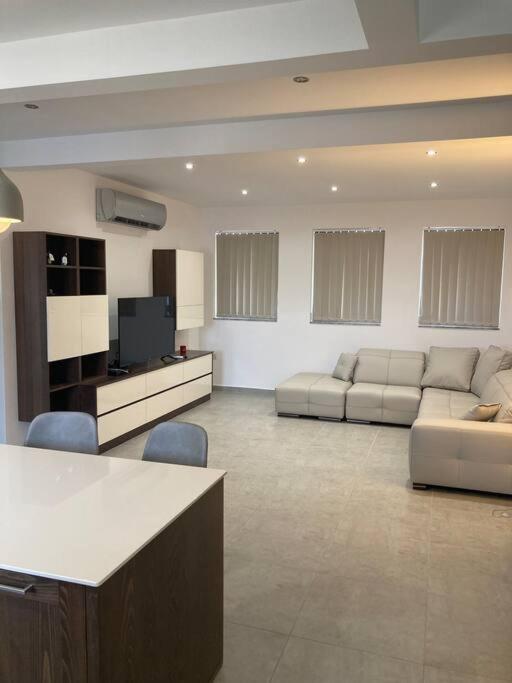 מרססקלה Dream Theatre Maisonette מראה חיצוני תמונה