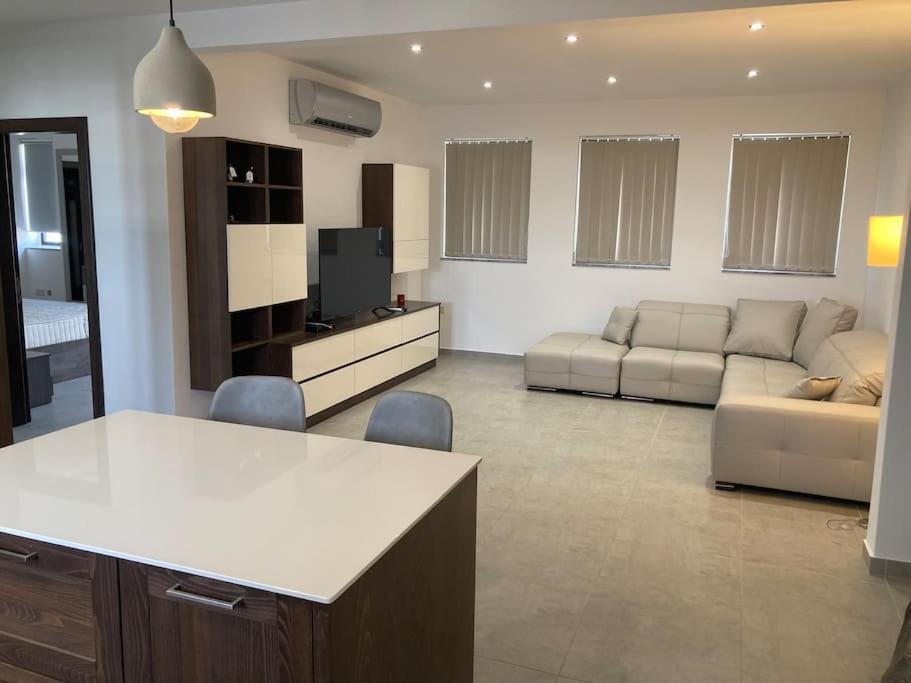 מרססקלה Dream Theatre Maisonette מראה חיצוני תמונה
