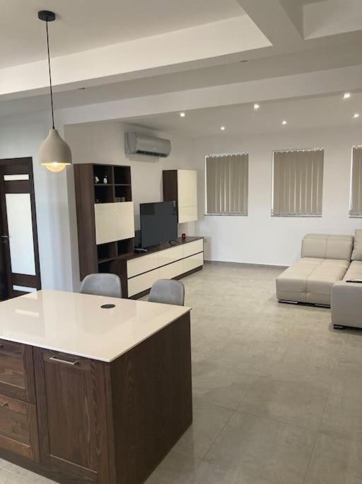 מרססקלה Dream Theatre Maisonette מראה חיצוני תמונה