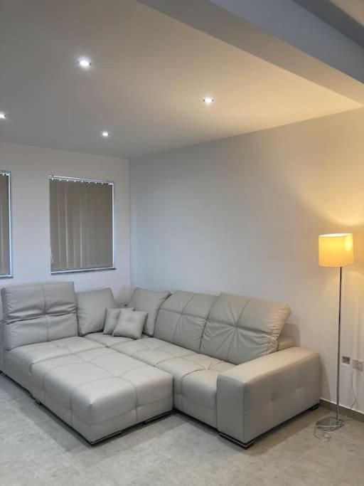 מרססקלה Dream Theatre Maisonette מראה חיצוני תמונה