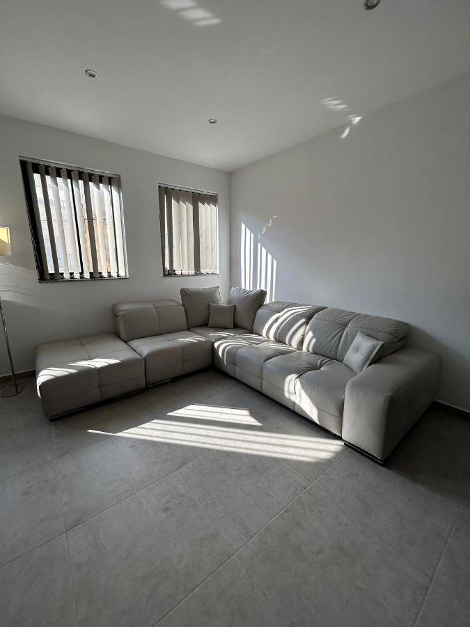 מרססקלה Dream Theatre Maisonette מראה חיצוני תמונה